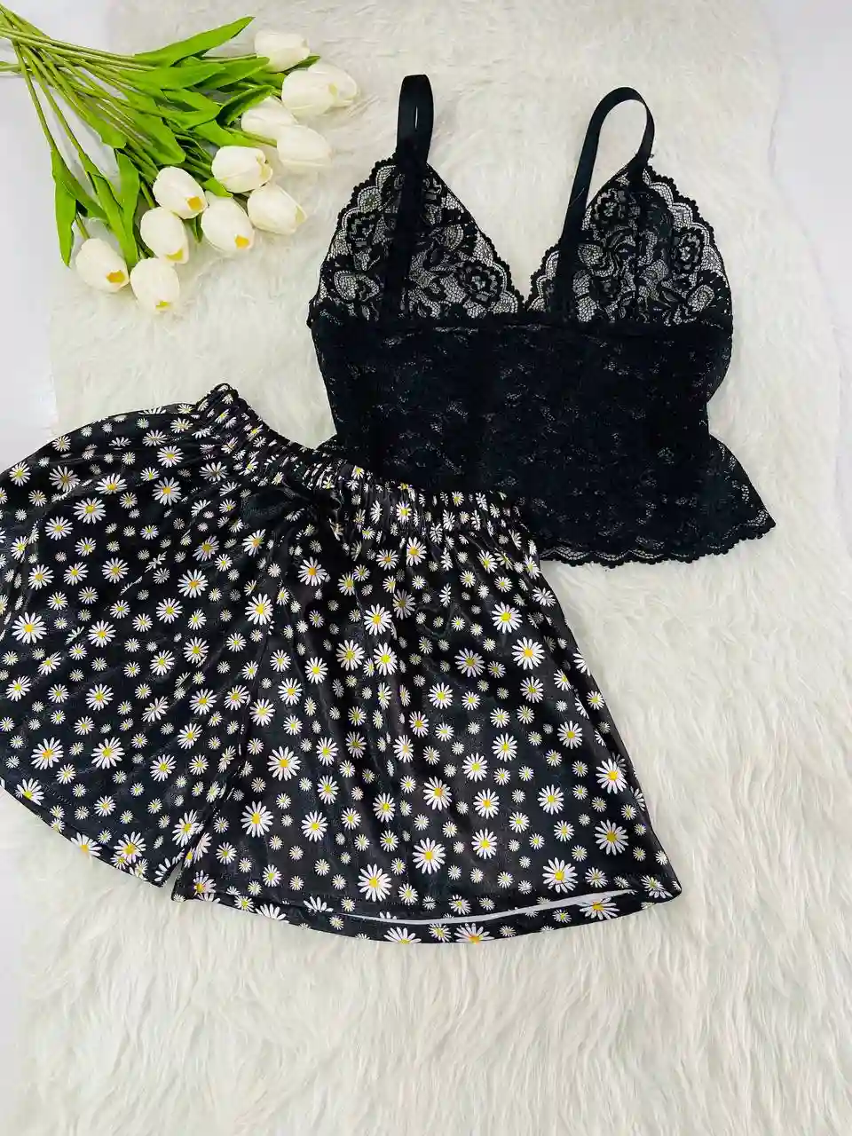 024 (1) برالت نیم تنه توری شورتک ساتن کد 02 - تصویر 1