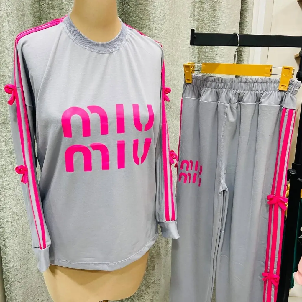 compressed_photo_2025-12-02_11-31-36 ست تیشرت شلوار میومیو پاپیونی کد 0036 - تصویر 1