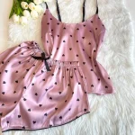 ست تاپ و شورتک ساتن قلبی گلبهی کد 0039